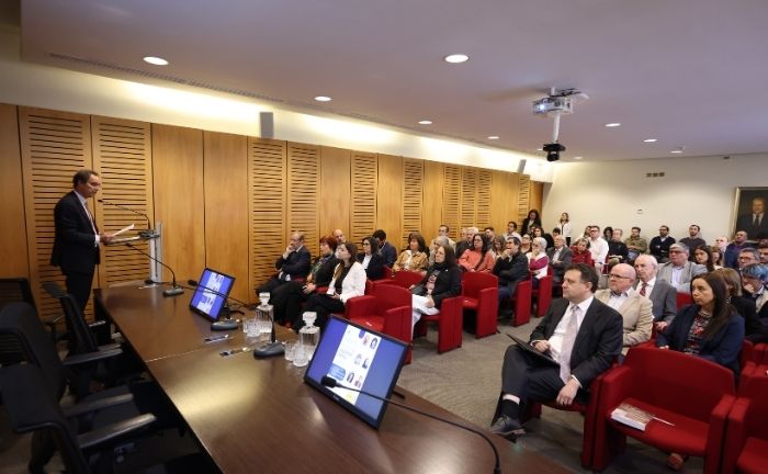 En el encuentro, el Rector UC Juan Carlos de la Llera, destacó a los más de 70 académicos que actualmente realizan investigación y docencia en la UC, en temas vinculados al recurso hídrico.